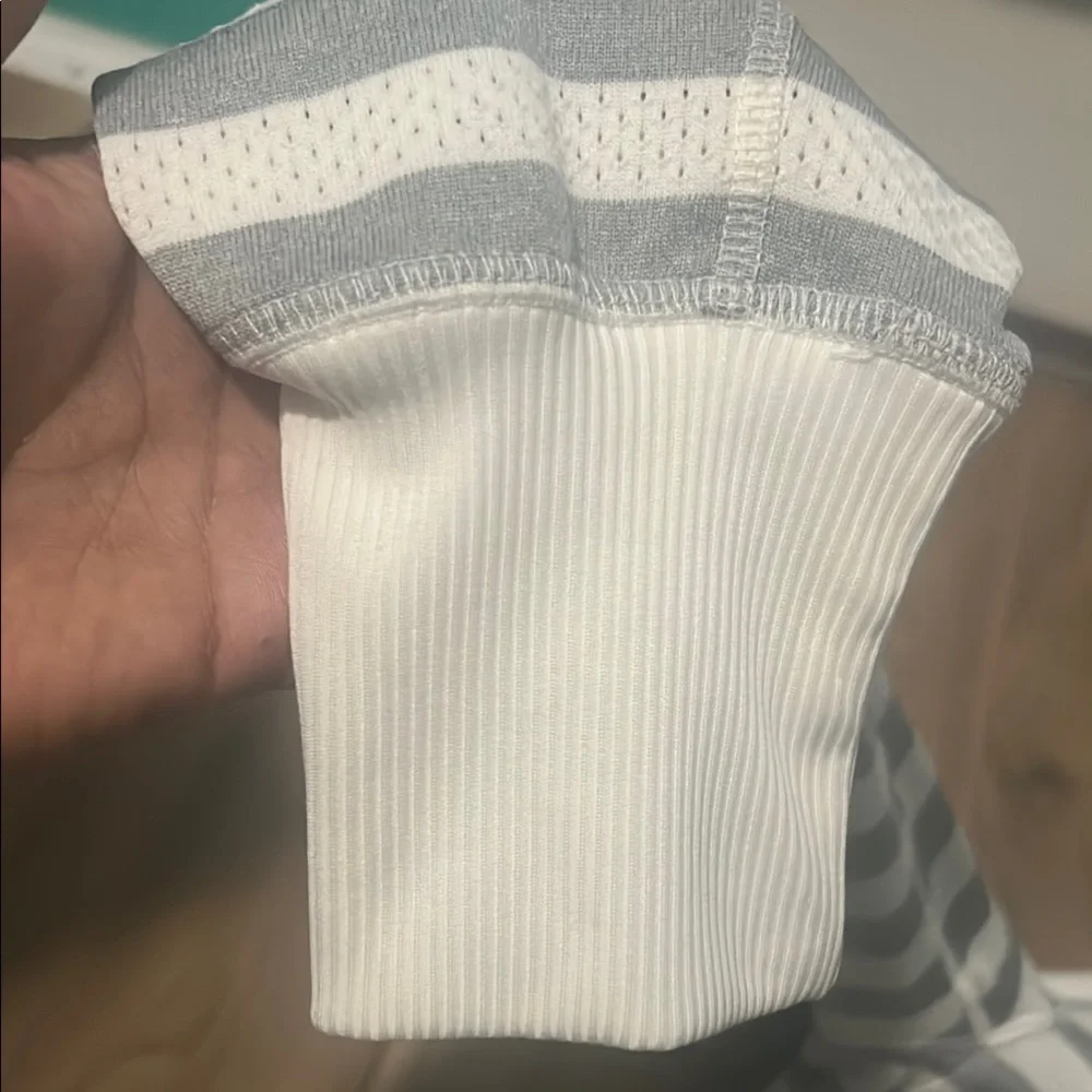 Xersion Crew Neck Sweater Gray and White Stripes